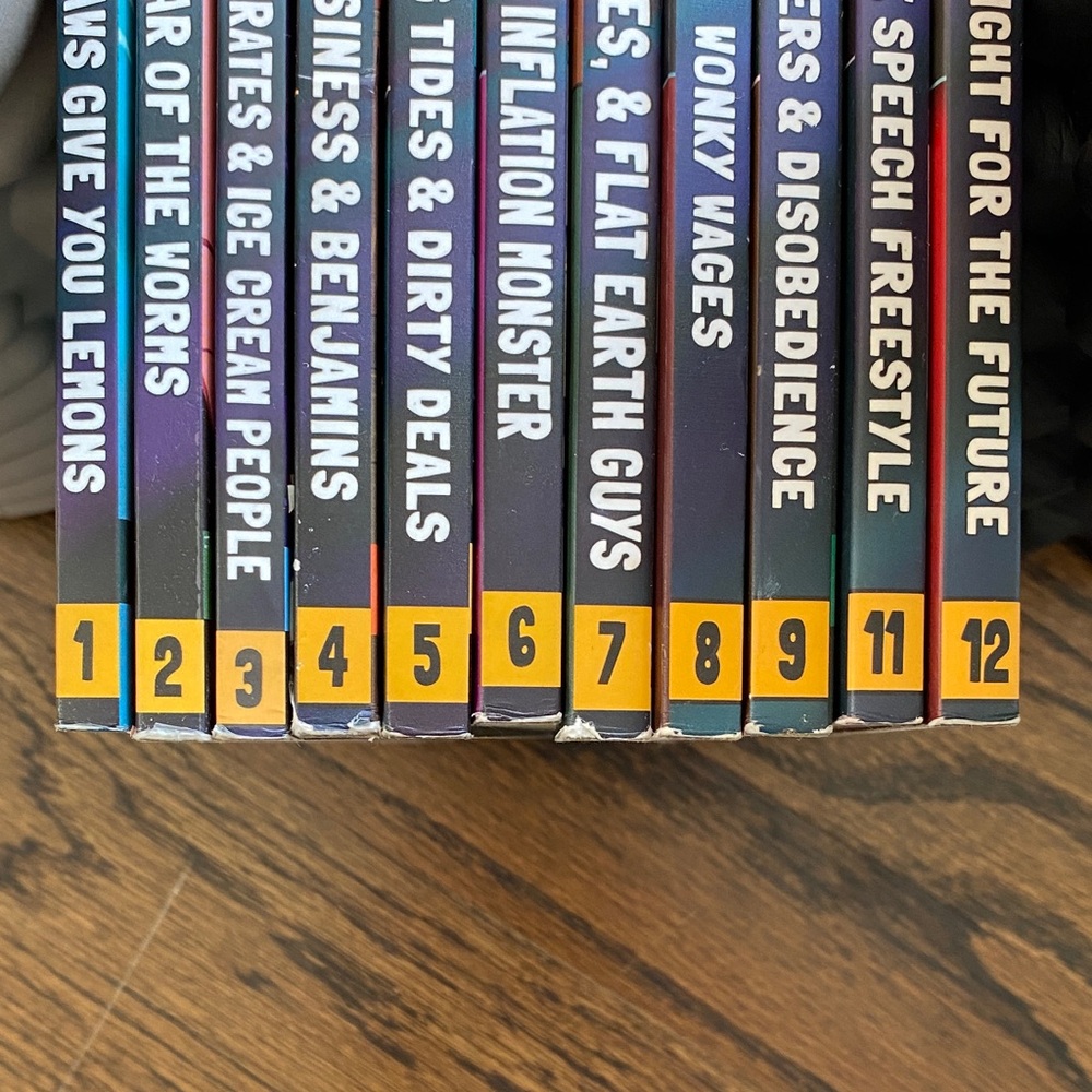 Tuttle Twins Book COMPLETE Set Season One Comics Comic Books - Picture 3 of 6